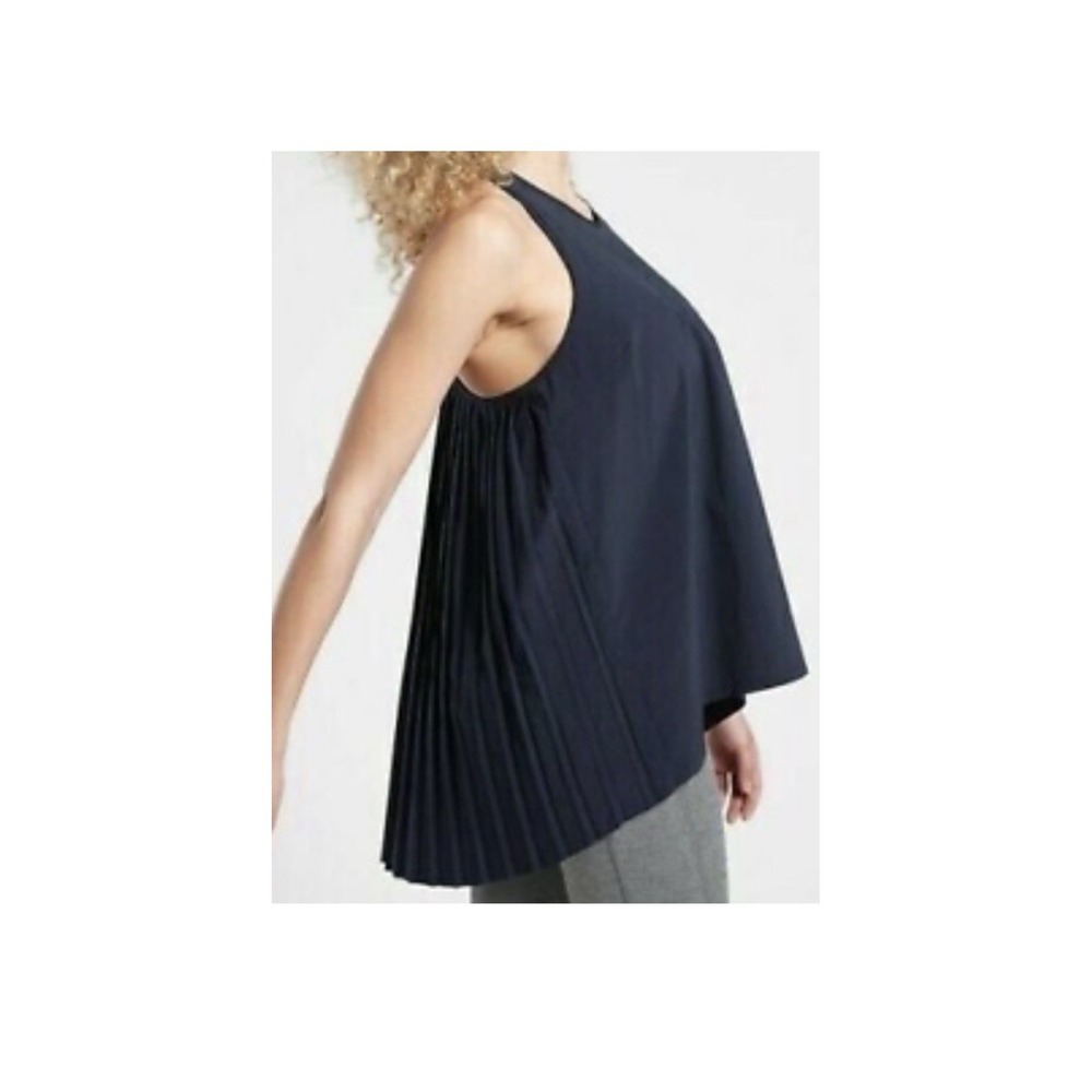 $109 Athleta swing forward pleated tank blue XS